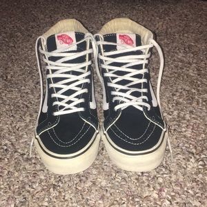 Gently Worn Vans Sk8 High’s!